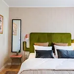 Eclectic City Apartment Near Old Town