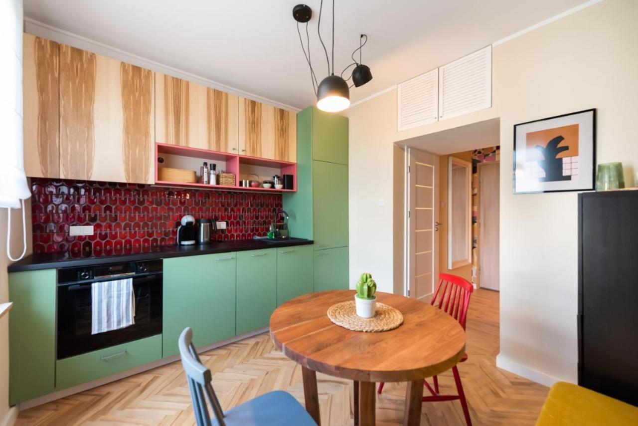 Eclectic Near Old Town Apartament *